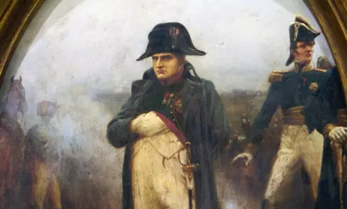 Смешная картинка №253897 В 26 лет Наполеон захватил Италию, а ты, до сих пор ходишь так чтобы не наступать на стыки между плитками.