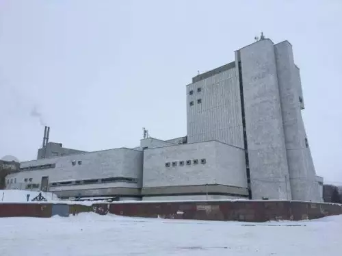 Смешная картинка №339324 Казалось бы, обычная себе база повстанцев в ледяных пустошах неизвестной планеты. Но нет, "Театр оперы и балета", город Чебоксары.